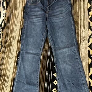Levi women’s bootcut jeans (W 27, L32)